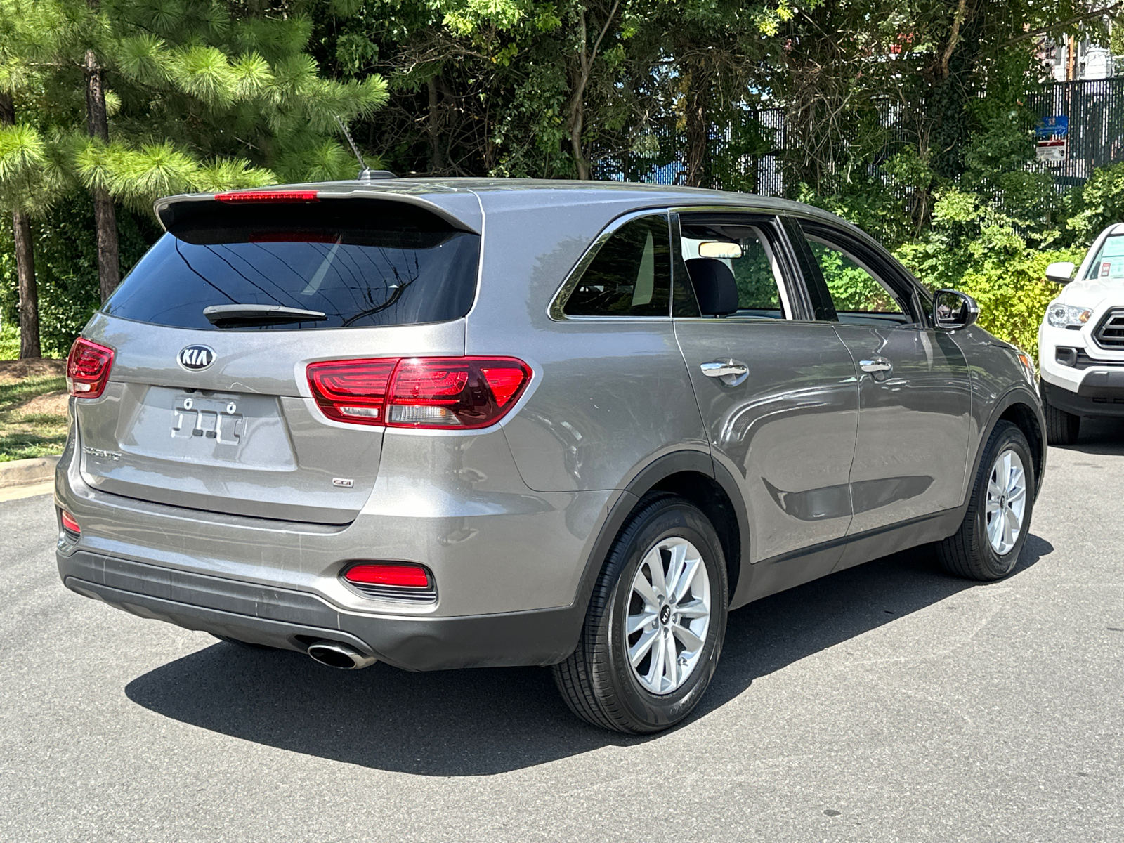 2019 Kia Sorento LX 8