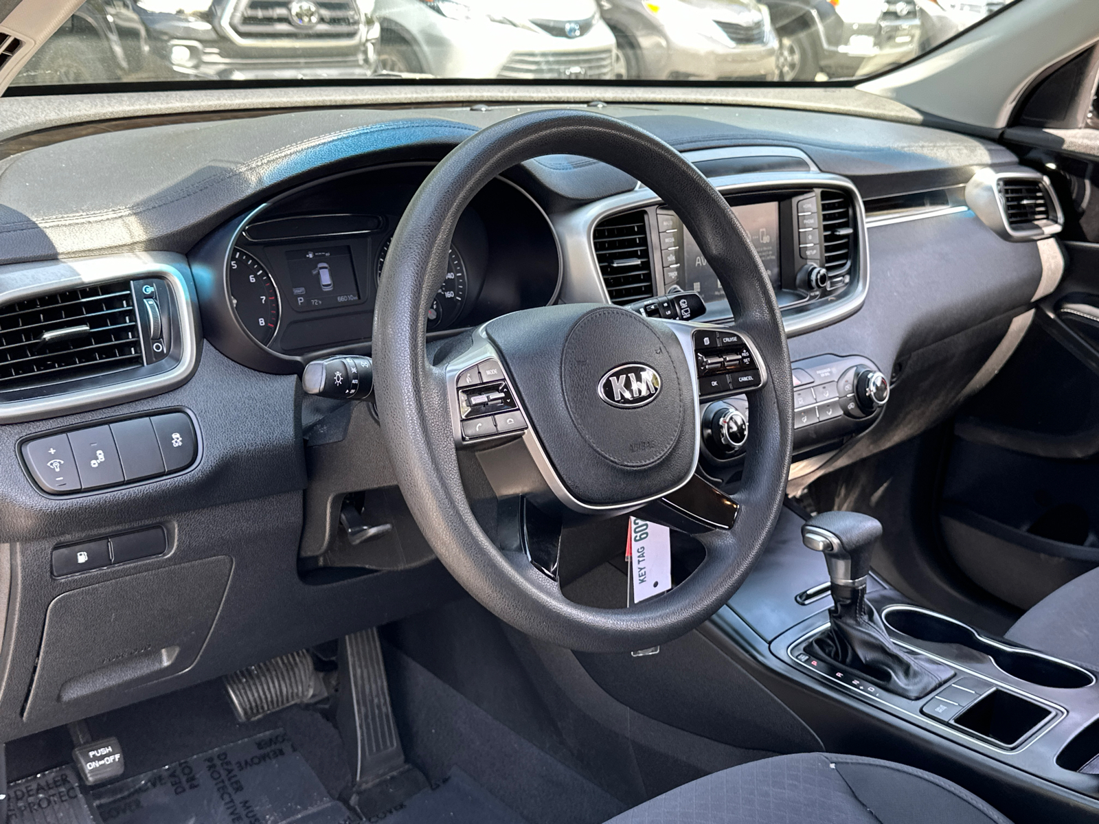 2019 Kia Sorento LX 19