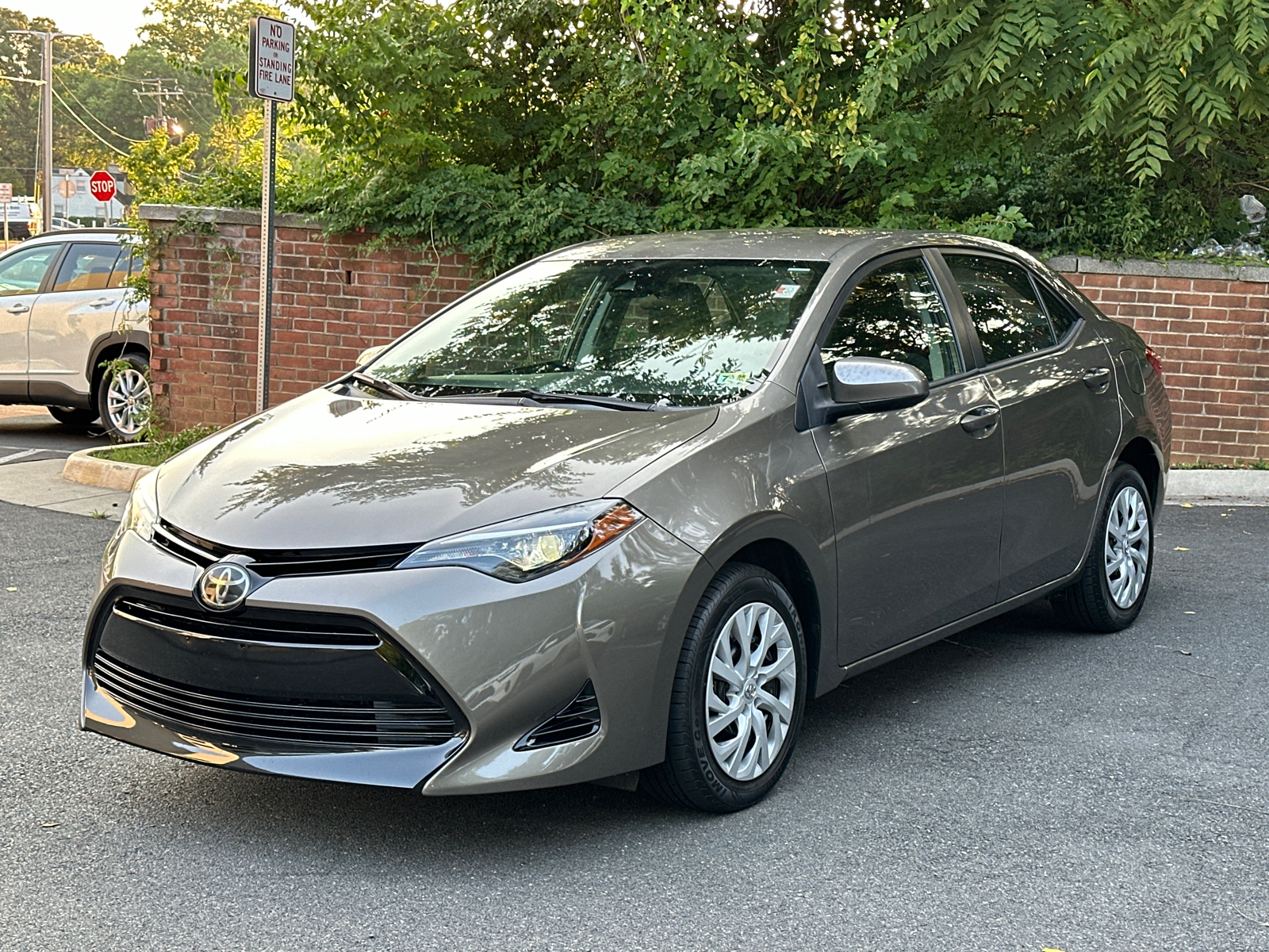 2019 Toyota Corolla LE 3