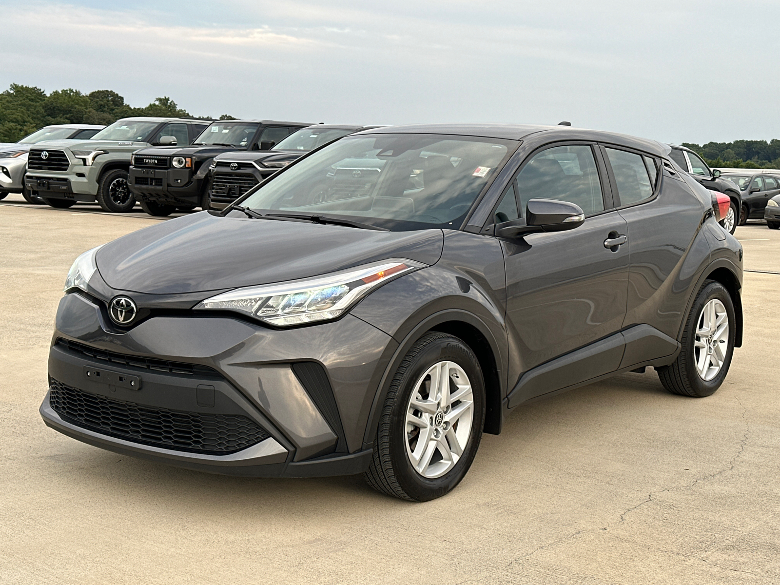 2021 Toyota C-HR LE 3