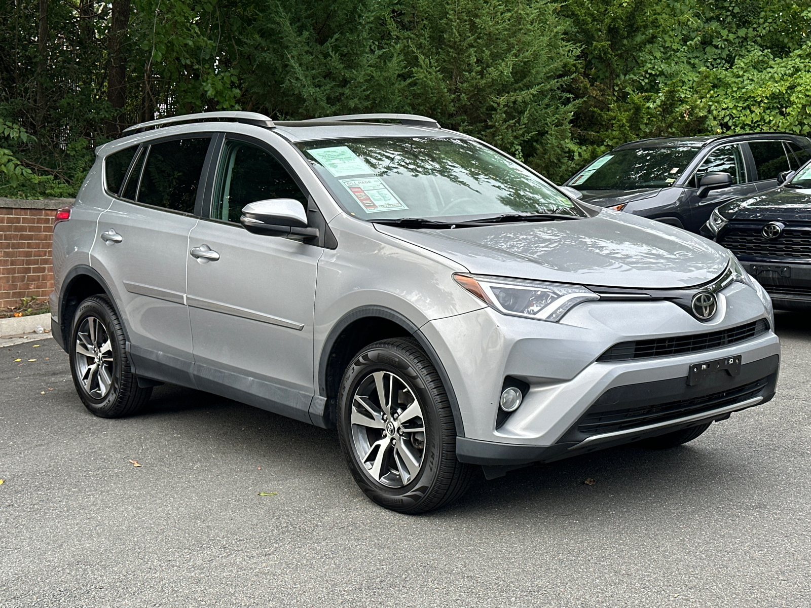 2018 Toyota RAV4 XLE 35