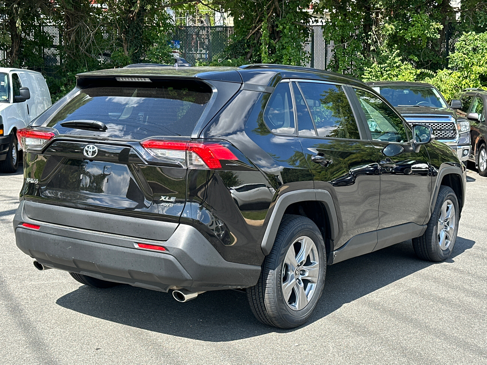 2023 Toyota RAV4 XLE 6