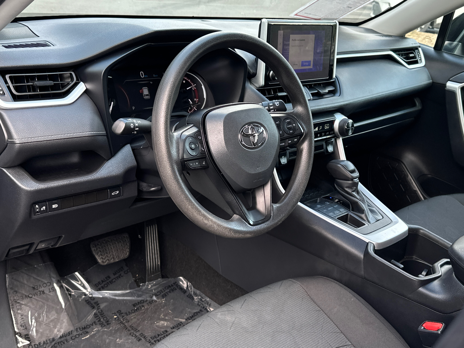 2023 Toyota RAV4 XLE 18