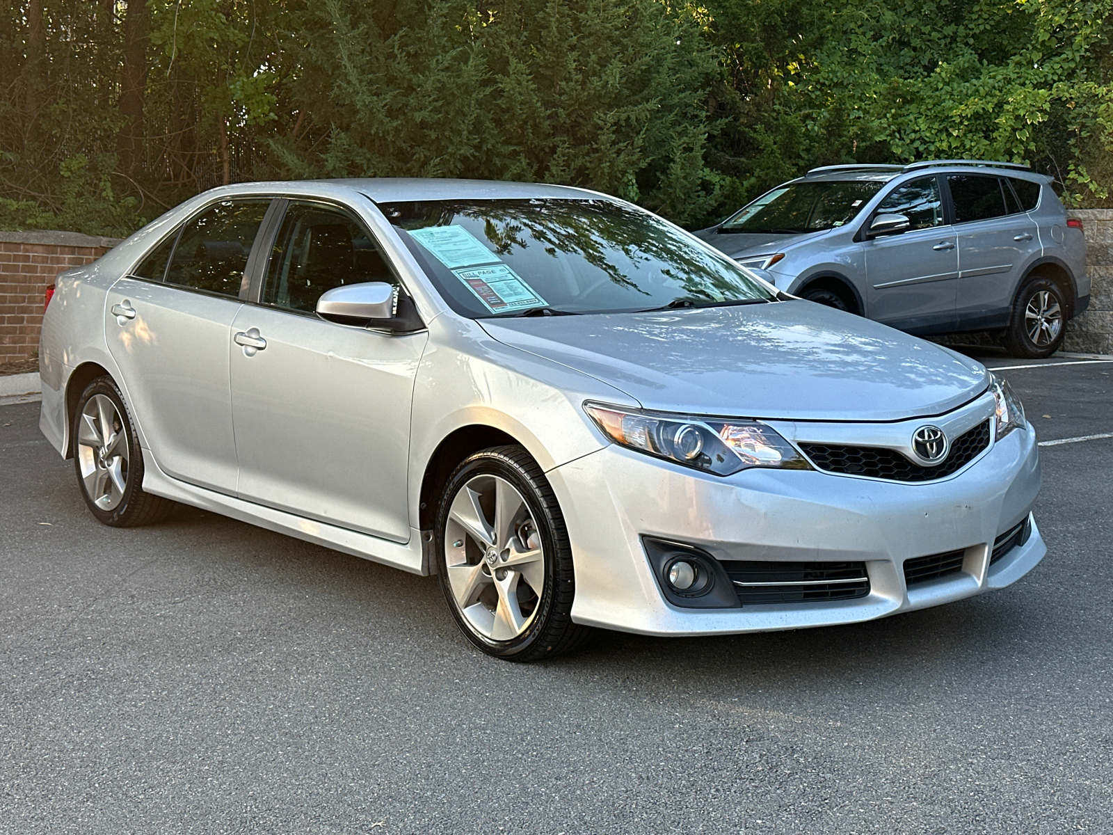 2013 Toyota Camry SE 31