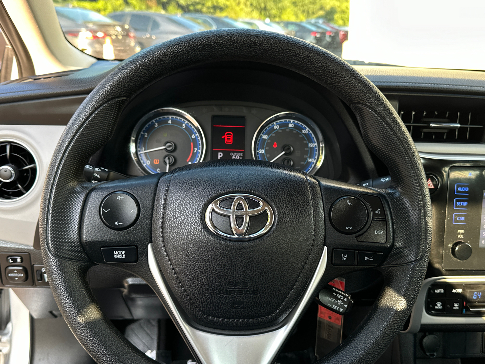 2017 Toyota Corolla LE 29