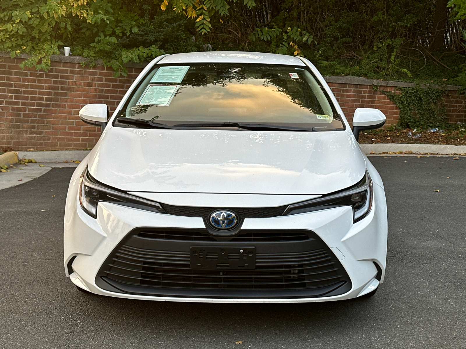 2024 Toyota Corolla Hybrid LE 2