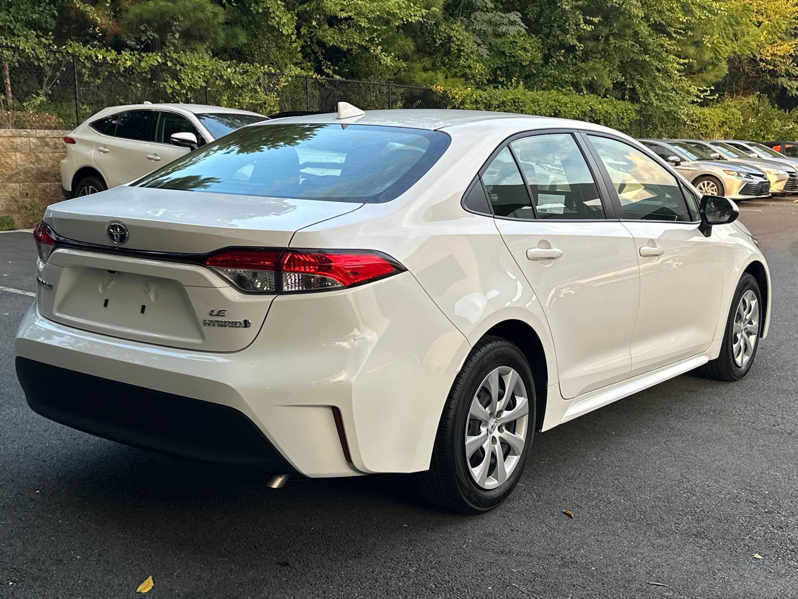 2024 Toyota Corolla Hybrid LE 8