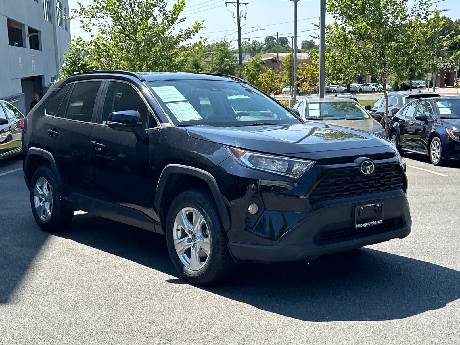 2021 Toyota RAV4 XLE 31