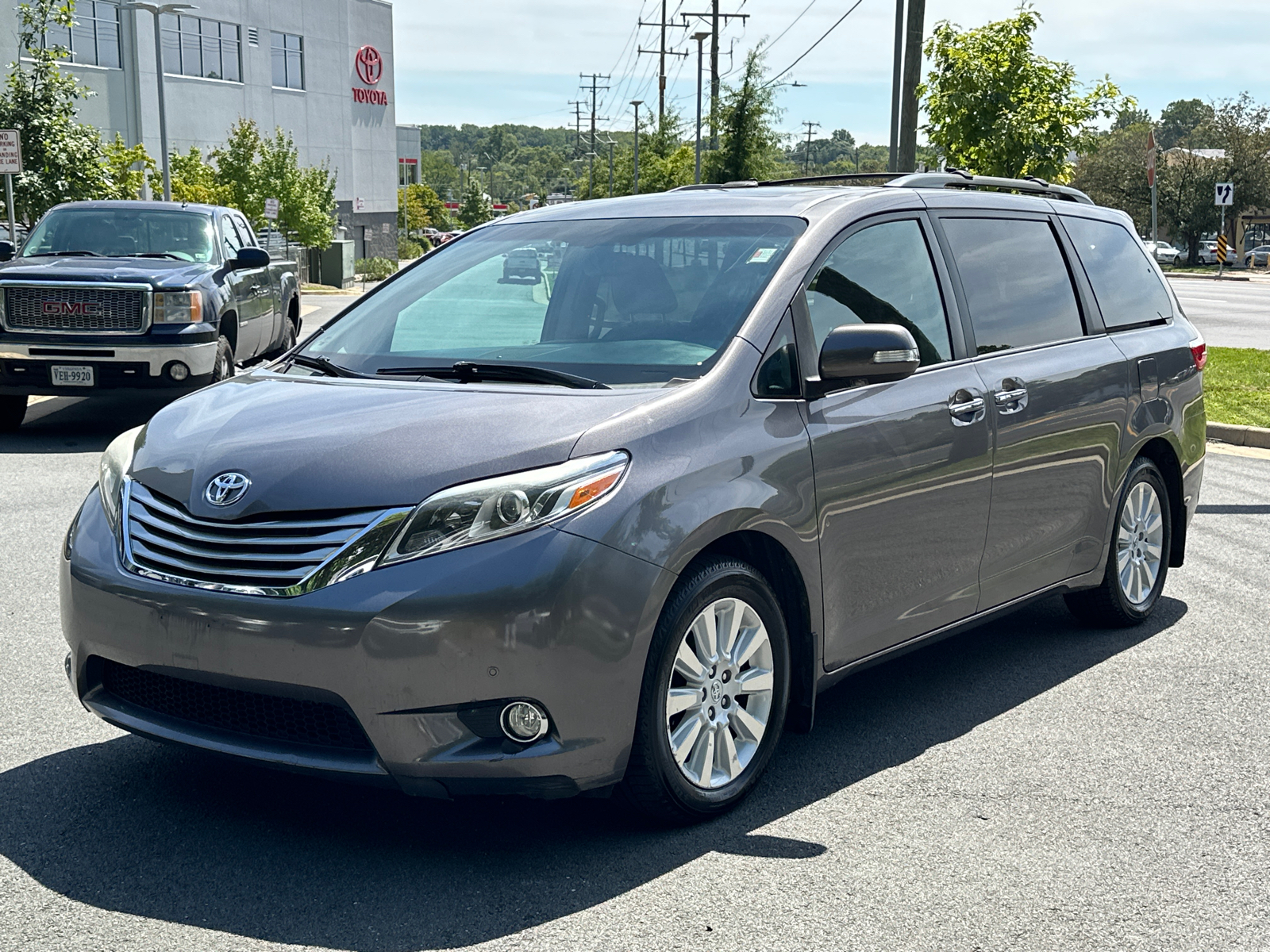 2015 Toyota Sienna Limited 3