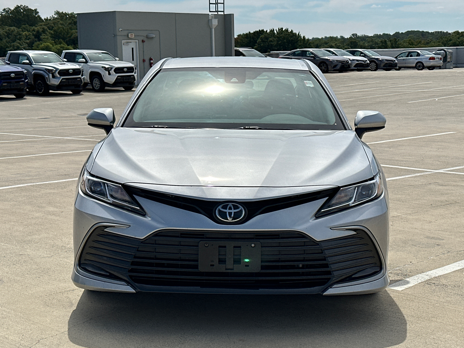 2022 Toyota Camry LE 2