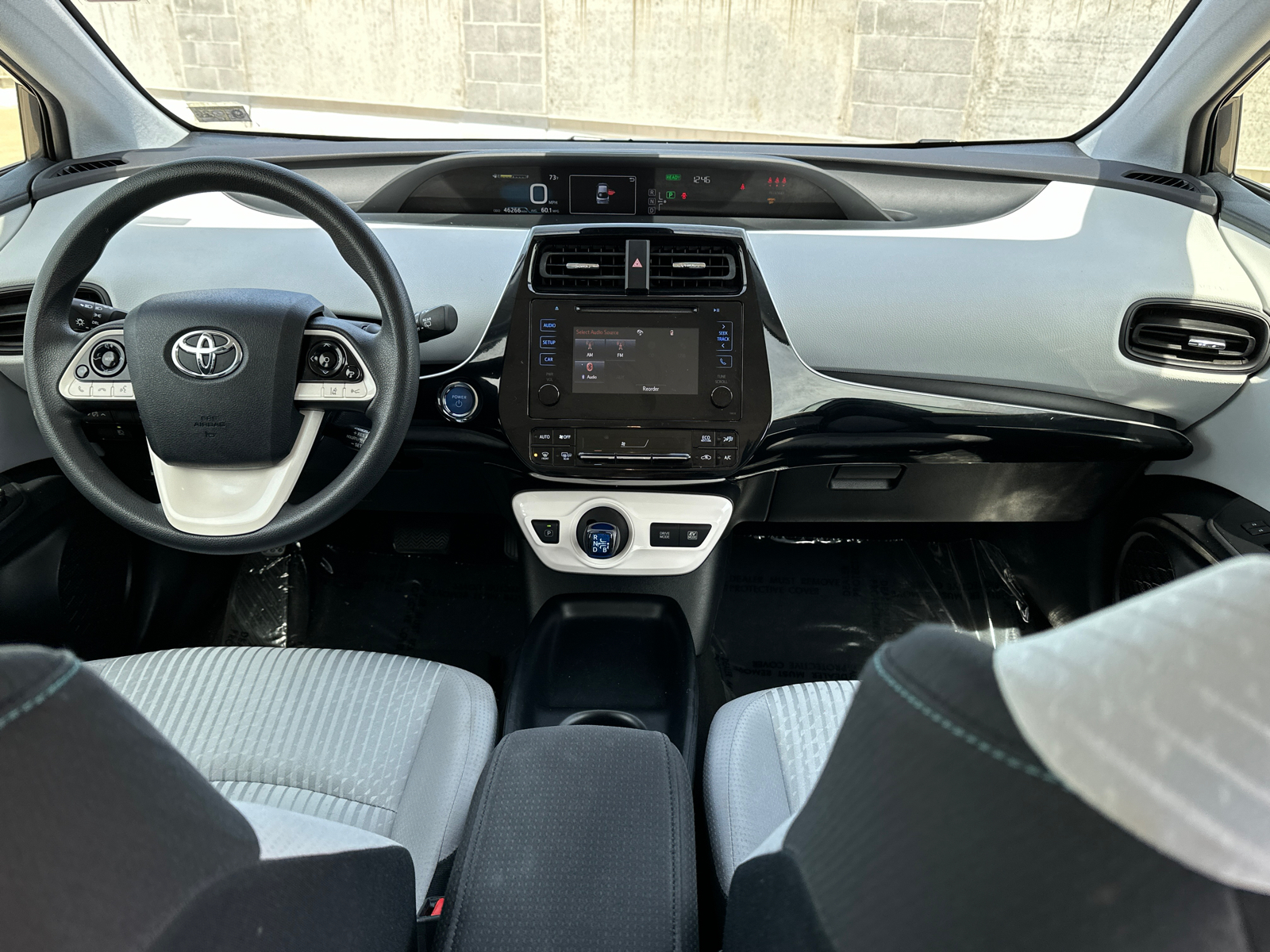 2017 Toyota Prius Two 13