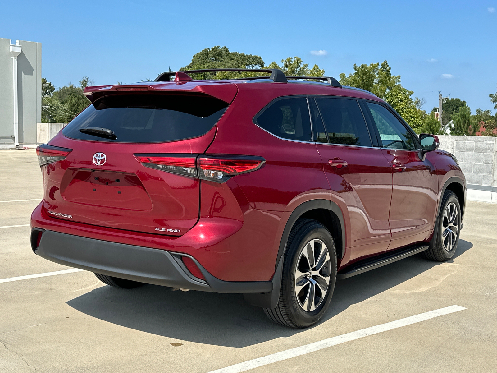 2021 Toyota Highlander XLE 8