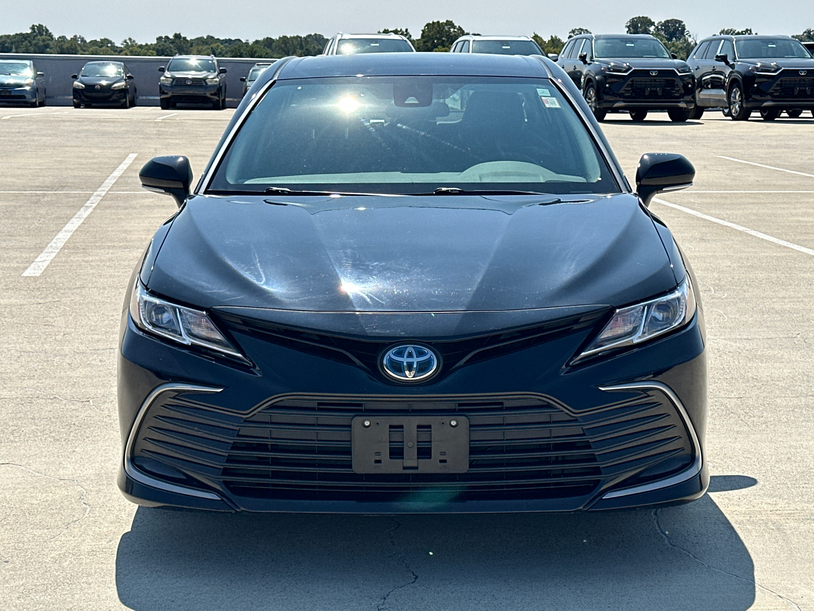 2021 Toyota Camry Hybrid LE 2