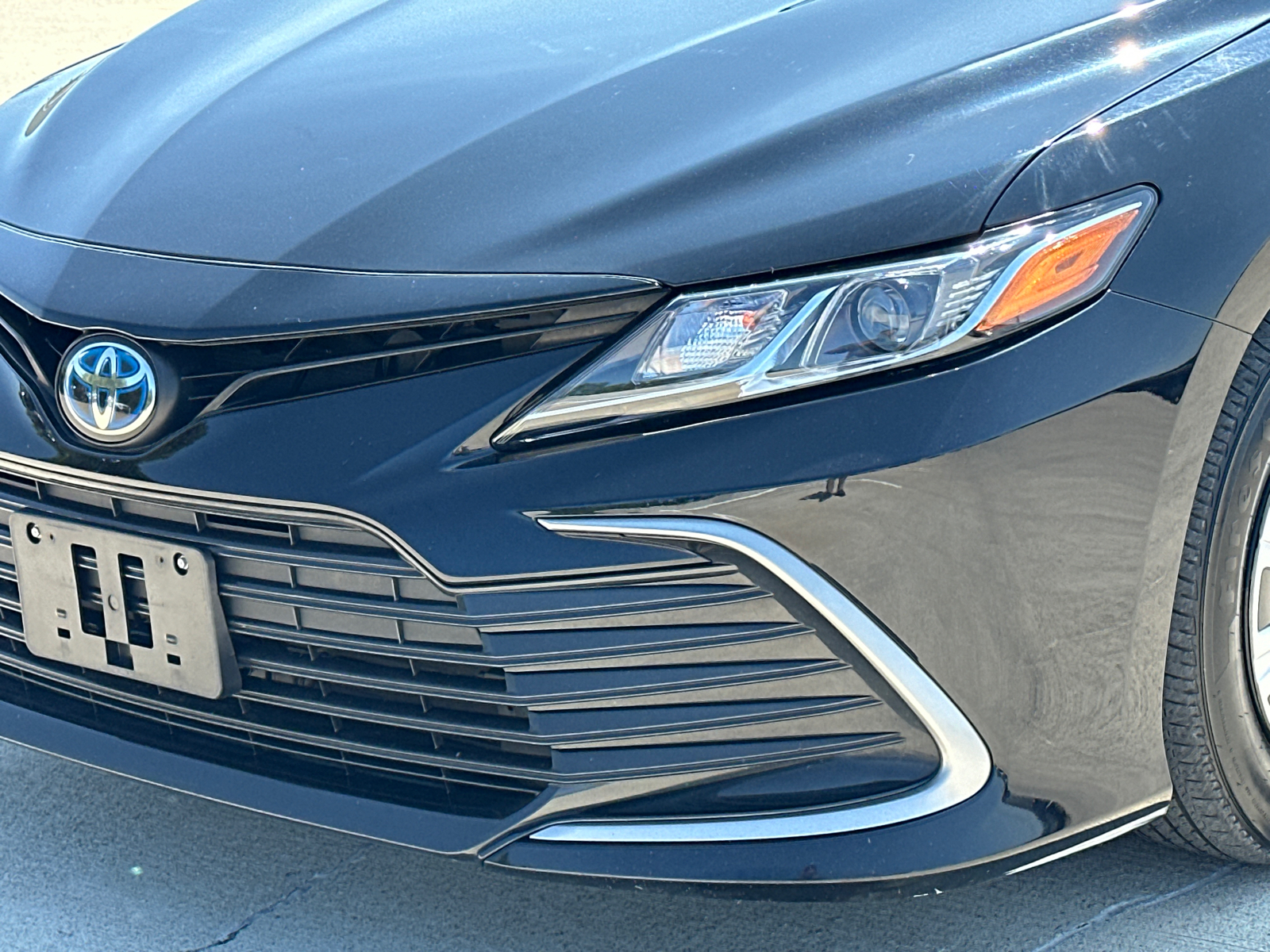 2021 Toyota Camry Hybrid LE 4