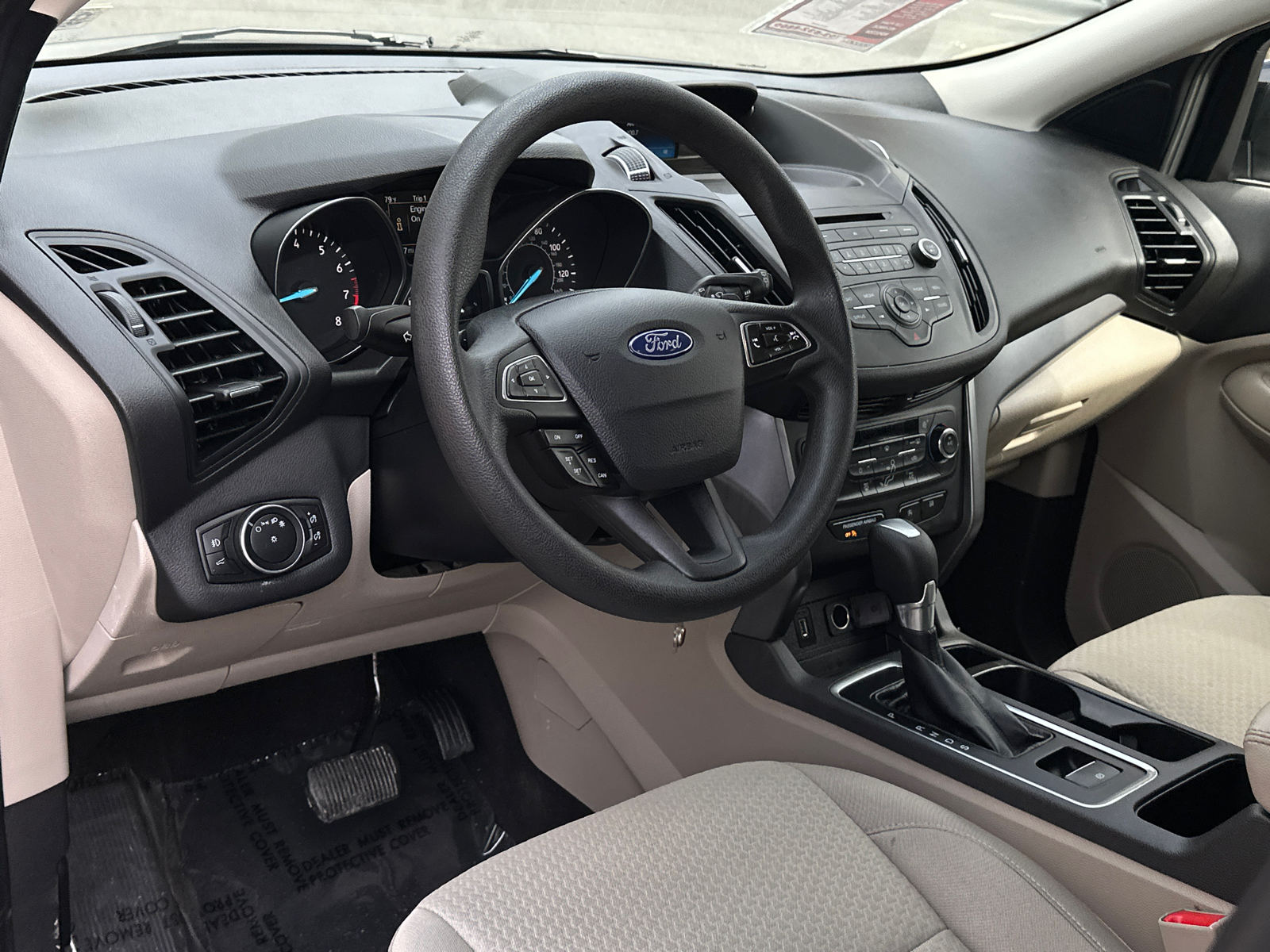 2017 Ford Escape SE 16