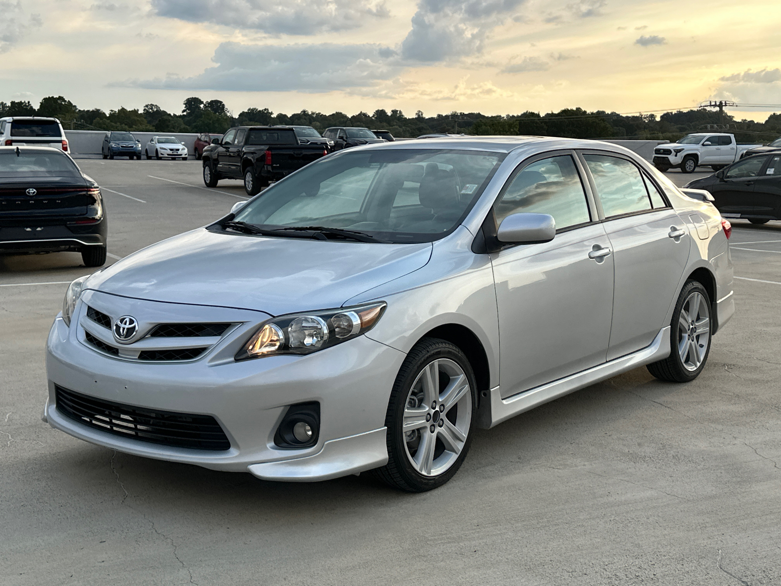 2013 Toyota Corolla S 3