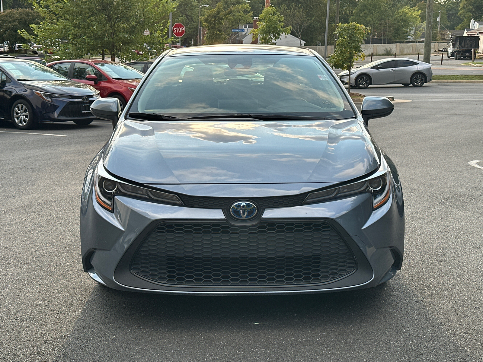 2021 Toyota Corolla Hybrid LE 2