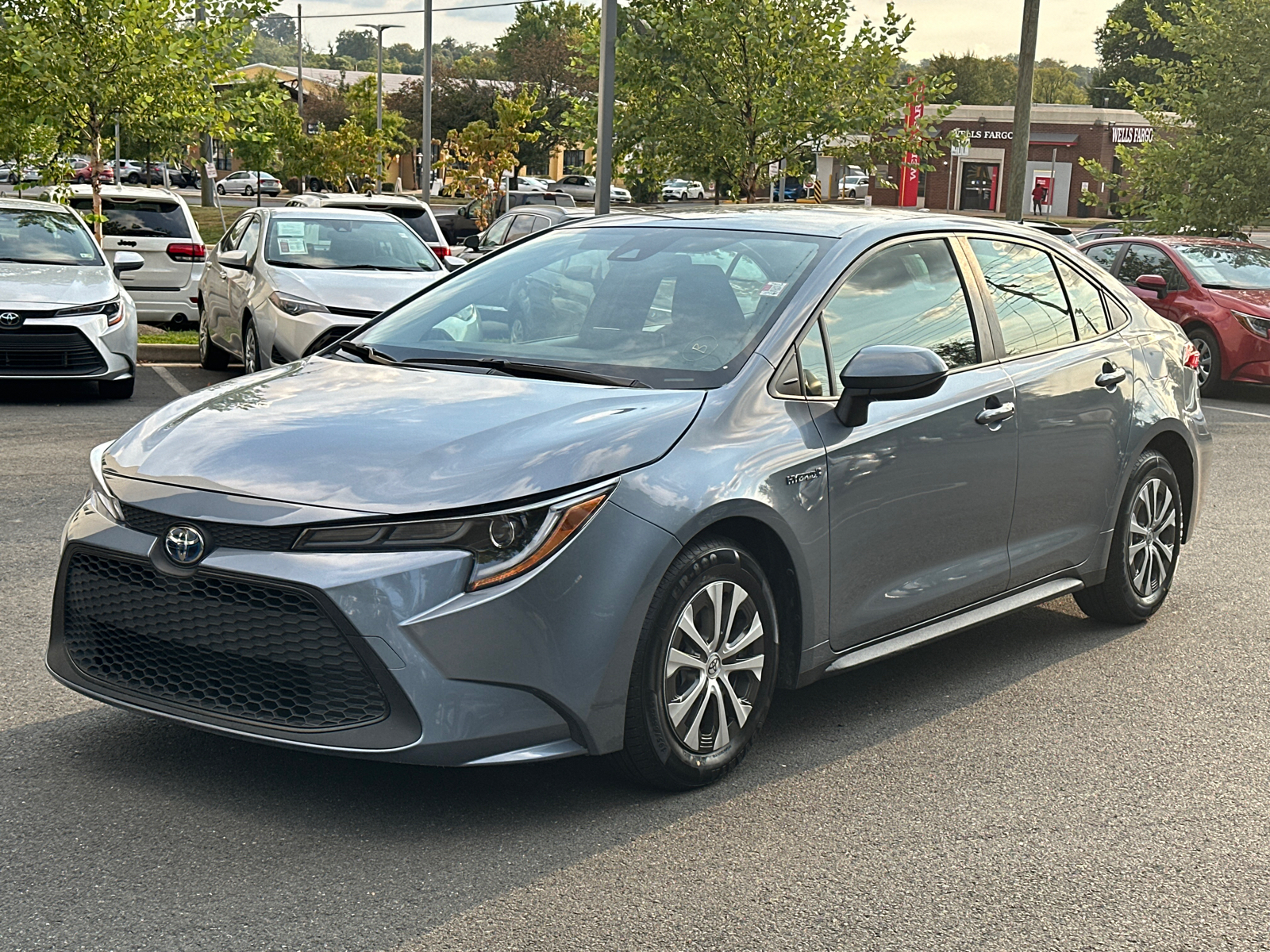 2021 Toyota Corolla Hybrid LE 3