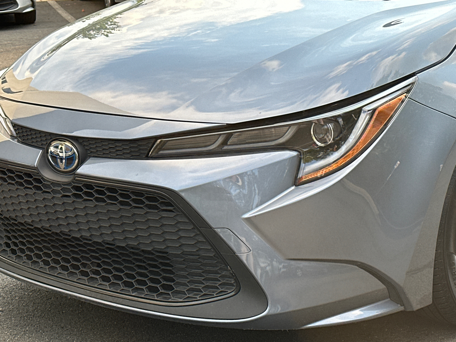 2021 Toyota Corolla Hybrid LE 4