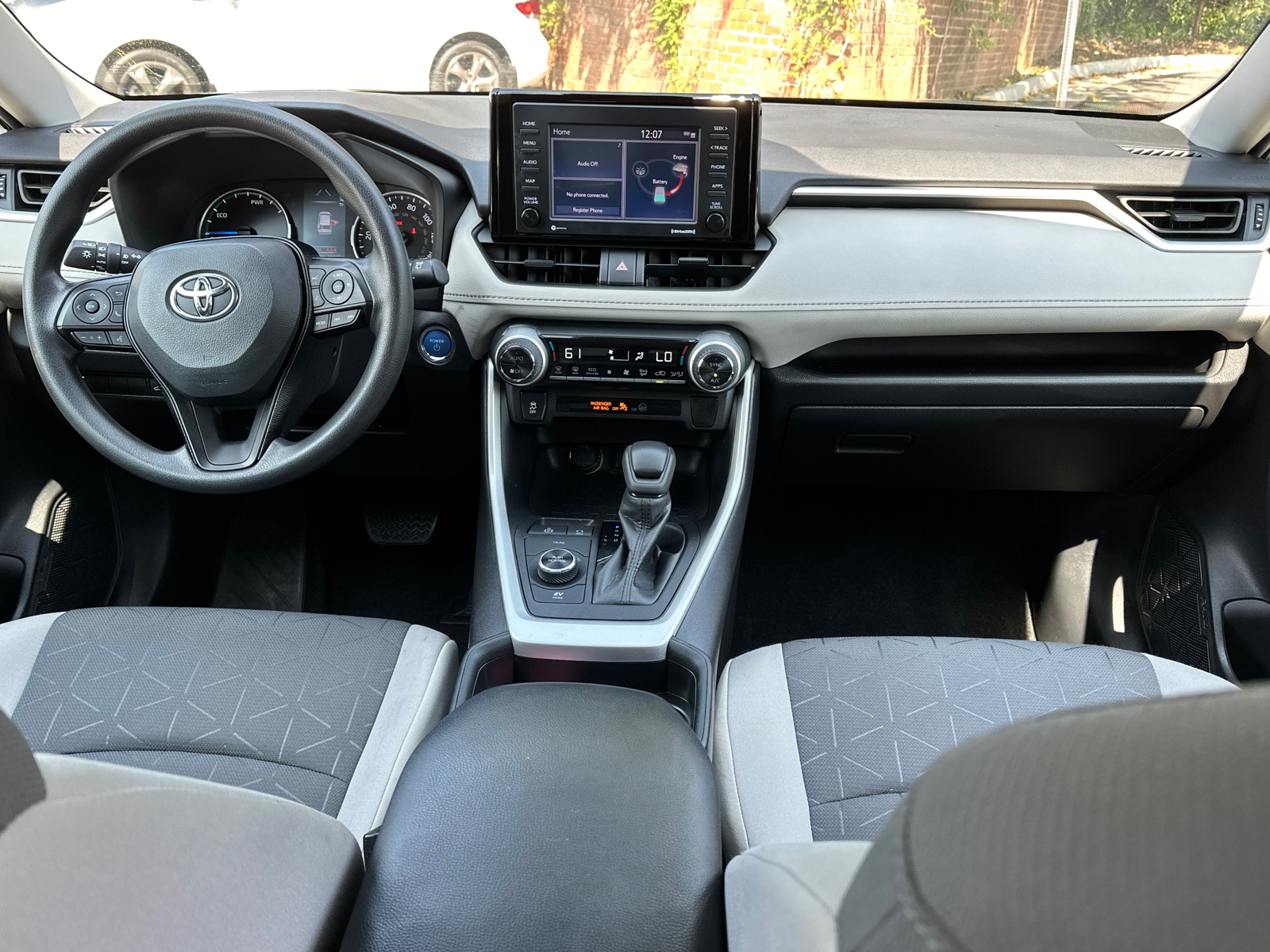 2021 Toyota RAV4 Hybrid XLE 19