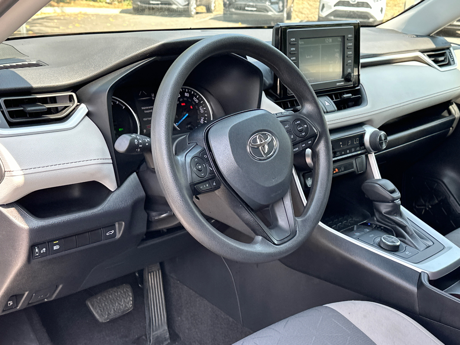 2021 Toyota RAV4 Hybrid XLE 22