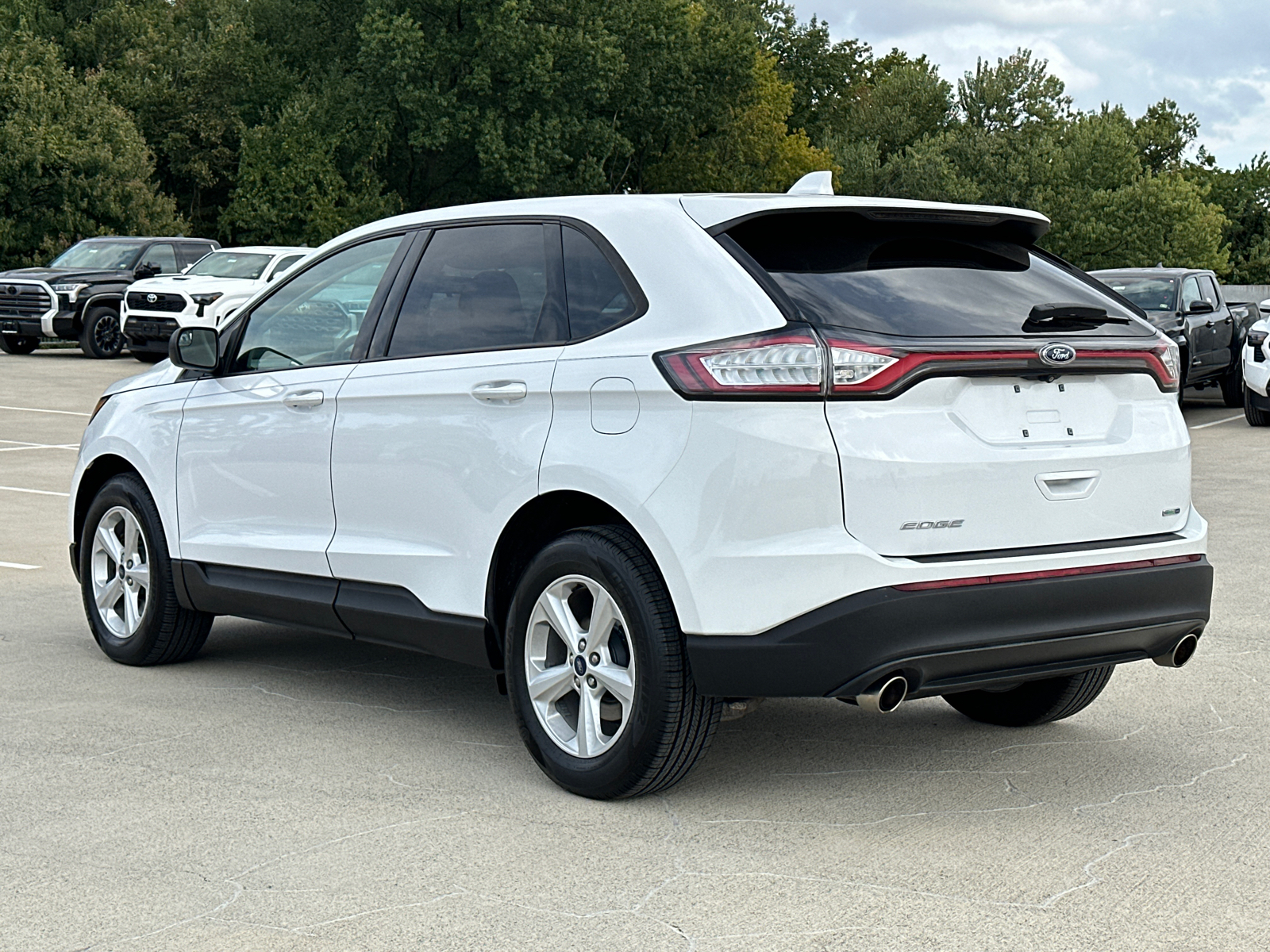 2017 Ford Edge SE 6