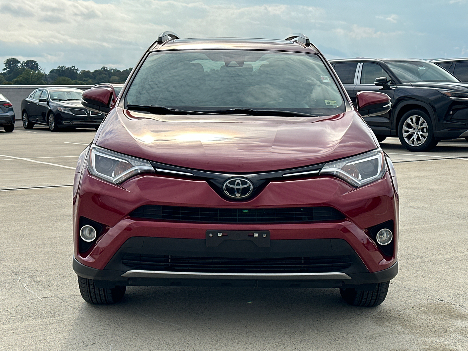 2018 Toyota RAV4 XLE 2