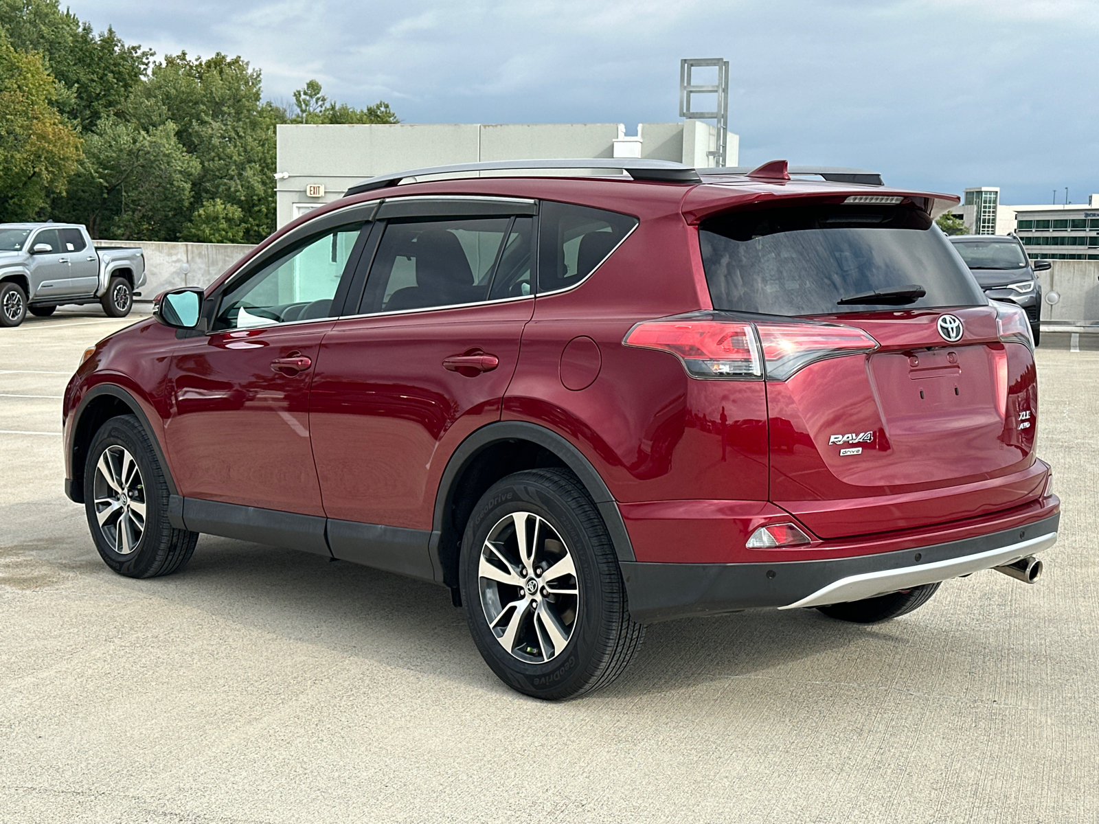 2018 Toyota RAV4 XLE 7