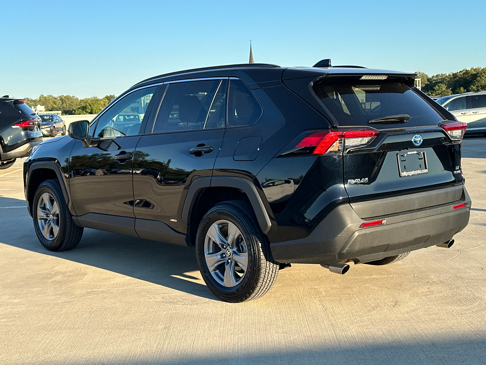 2022 Toyota RAV4 Hybrid LE 5