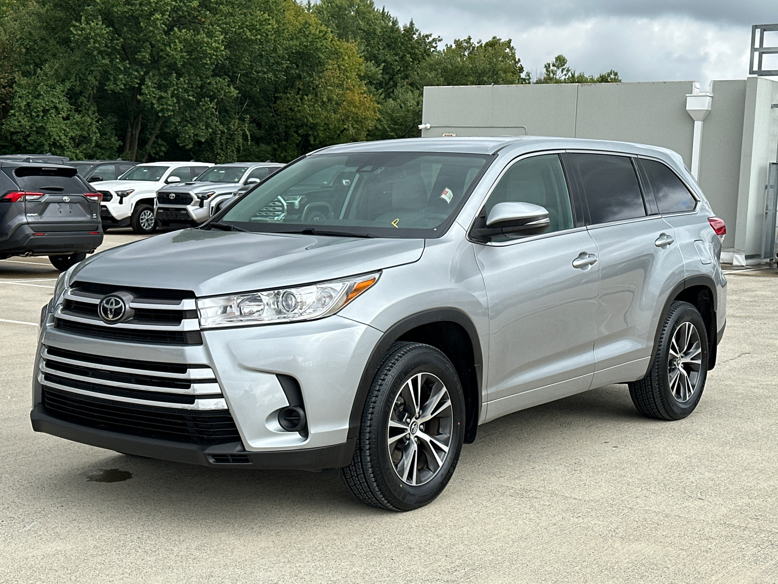 2018 Toyota Highlander LE 3