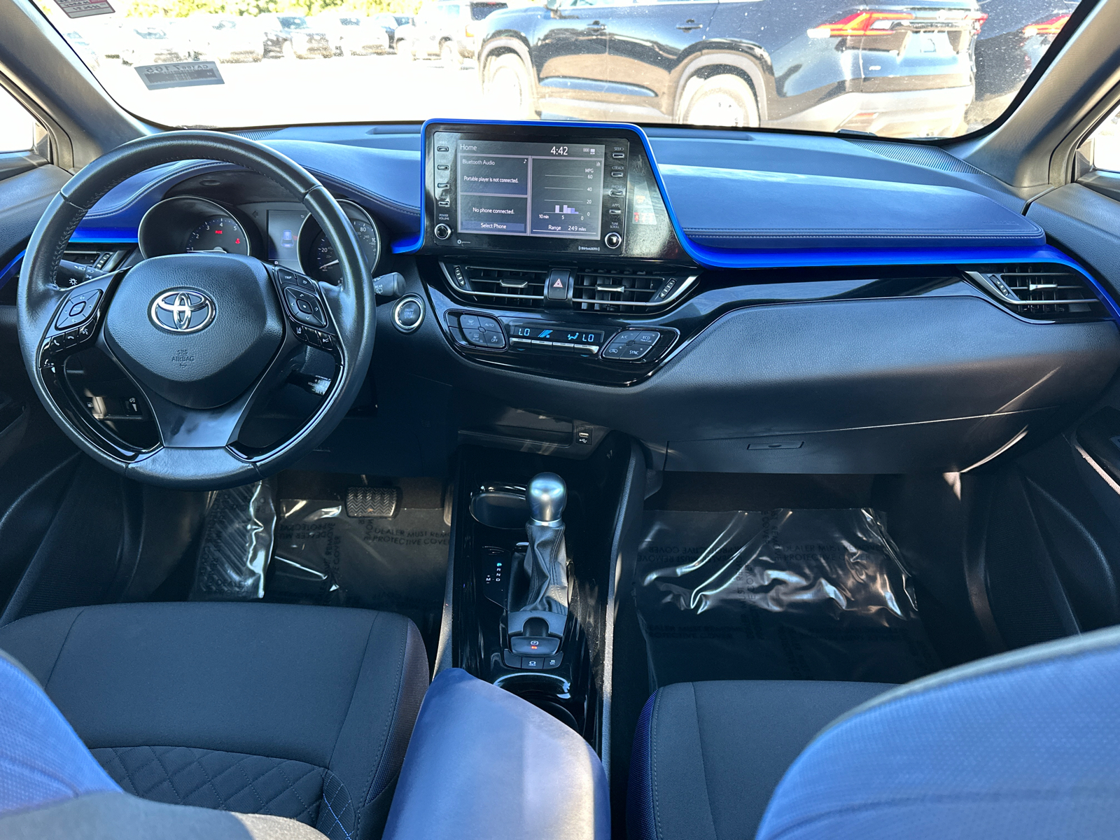 2021 Toyota C-HR XLE 15