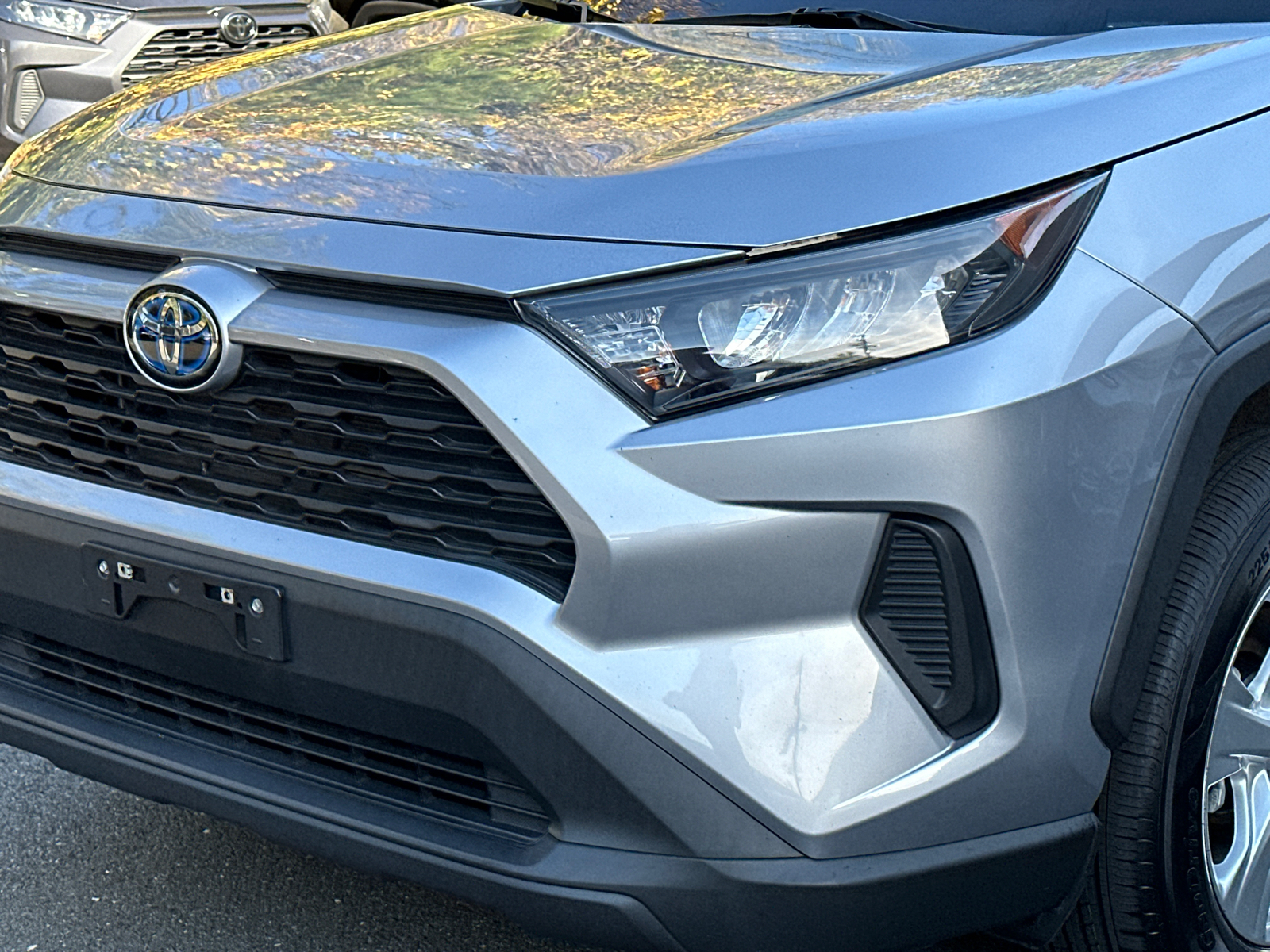 2021 Toyota RAV4 Hybrid LE 4