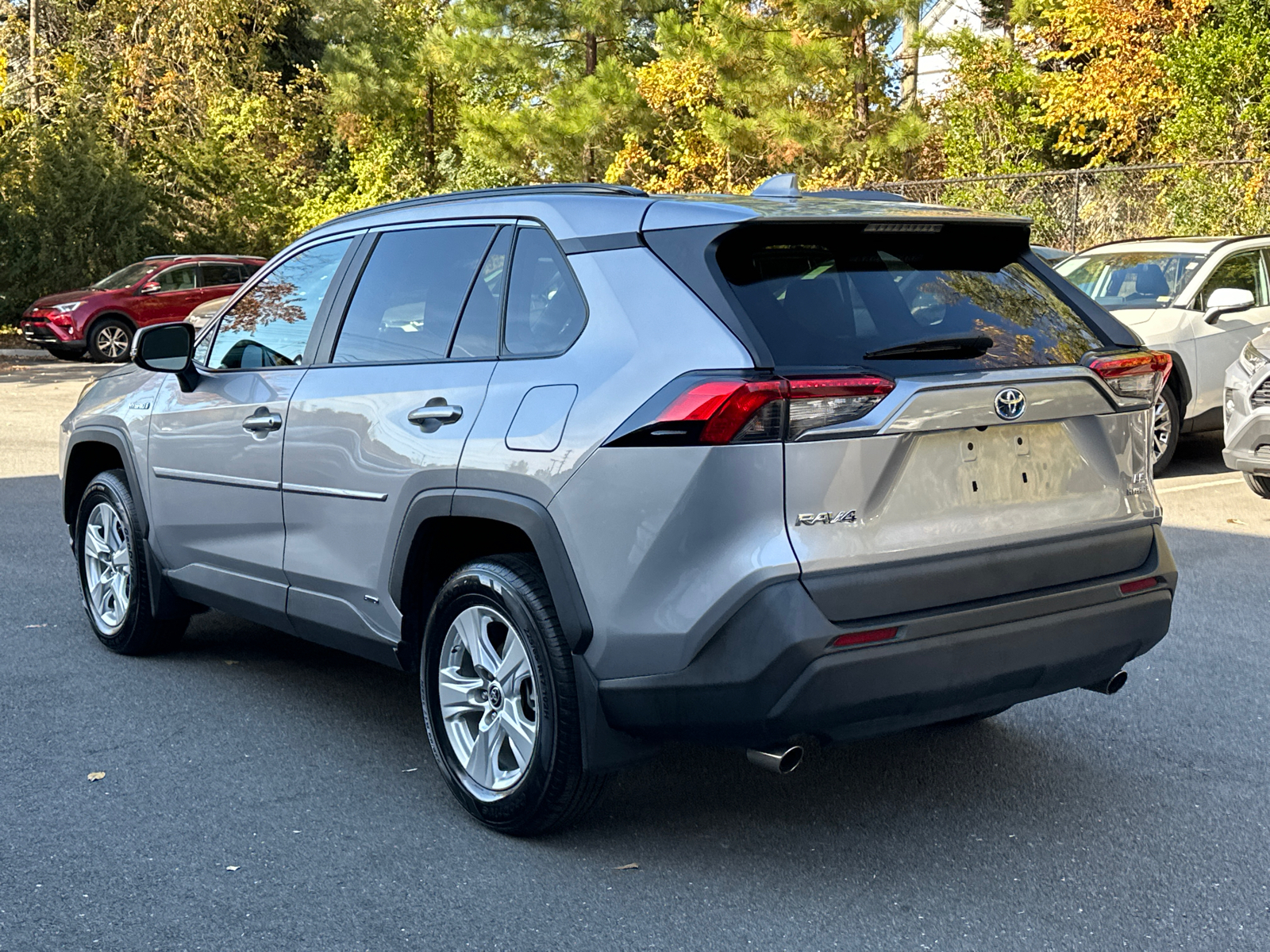 2021 Toyota RAV4 Hybrid LE 6