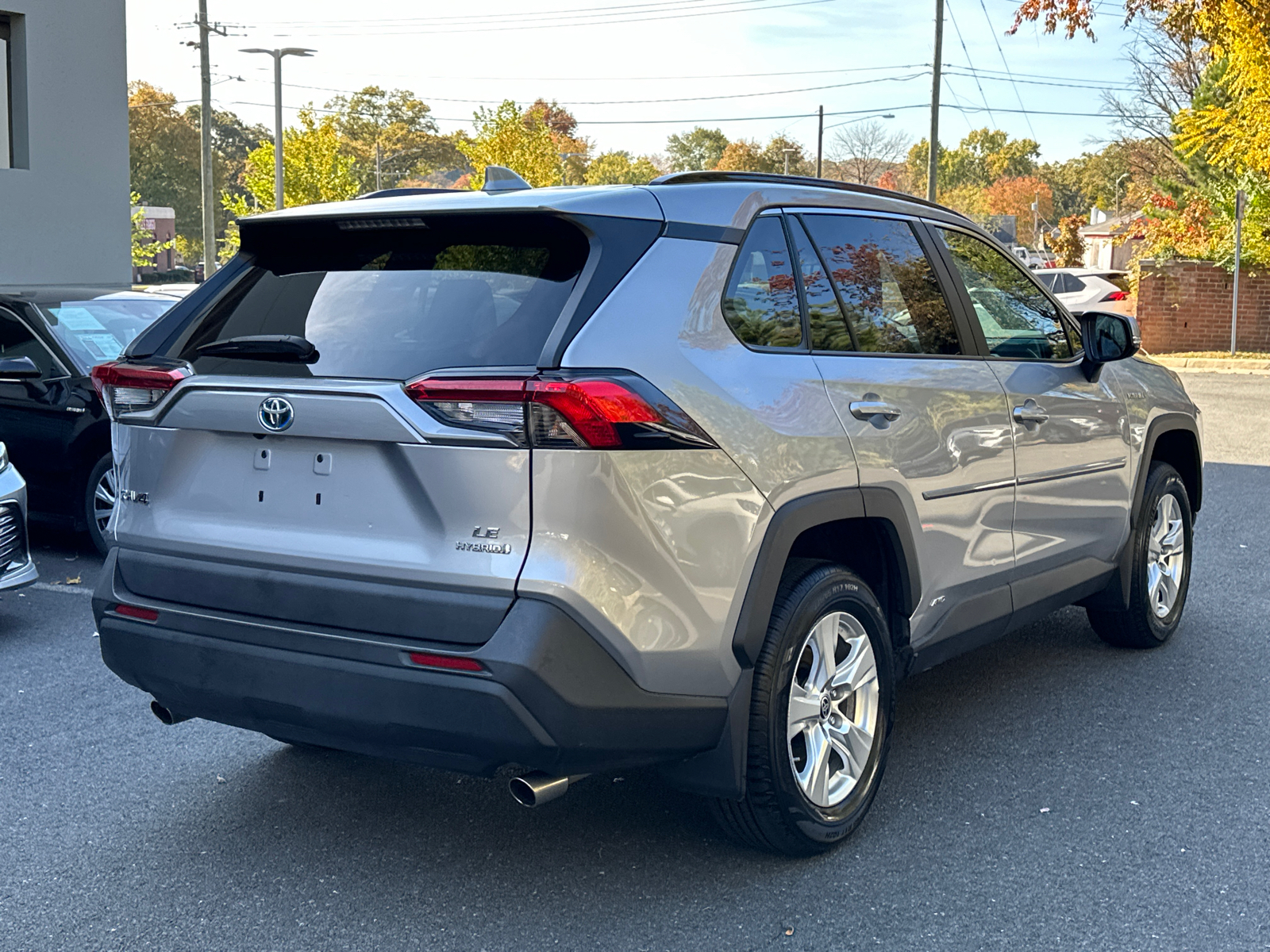 2021 Toyota RAV4 Hybrid LE 7