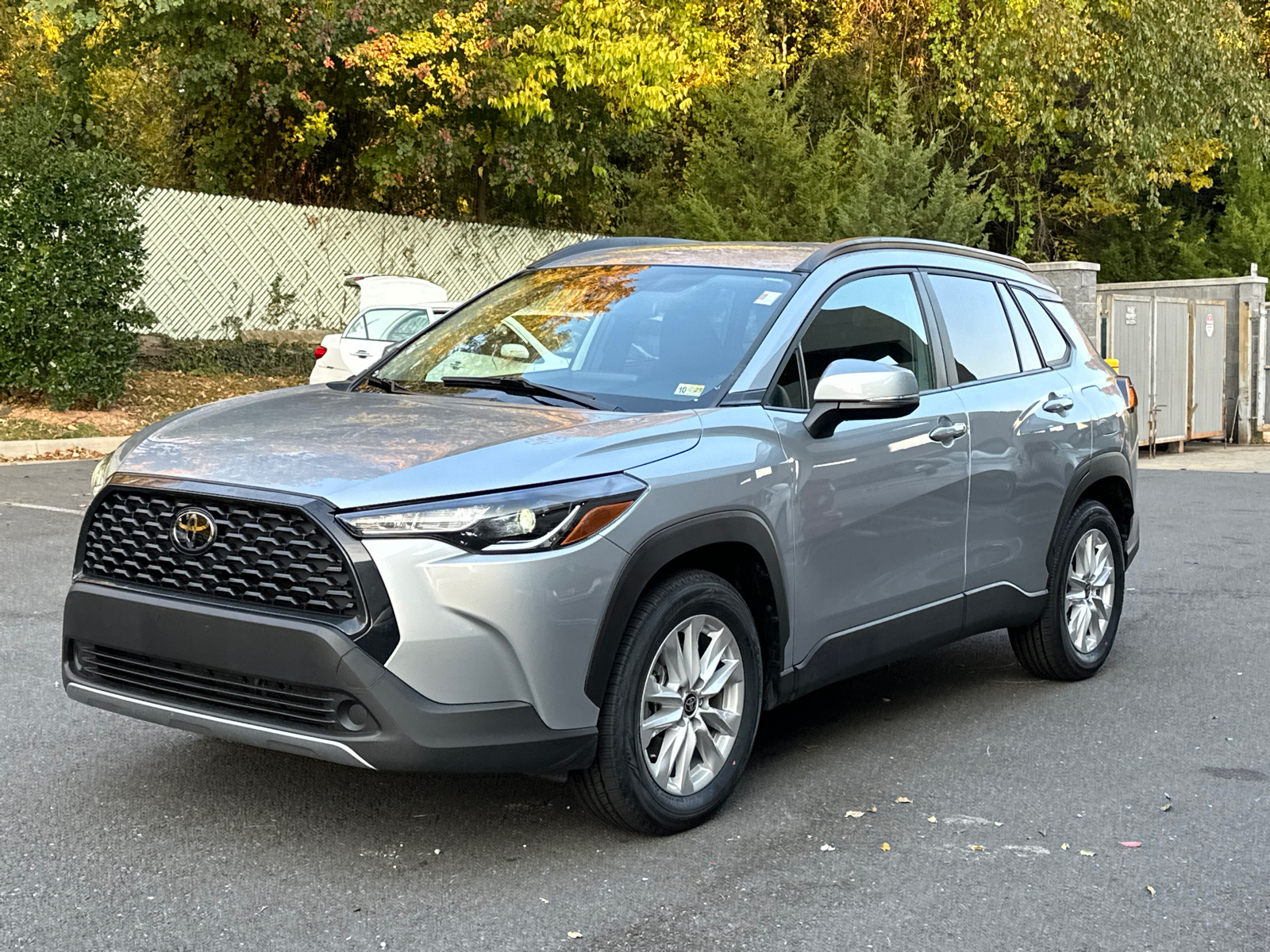 2023 Toyota Corolla Cross LE 2