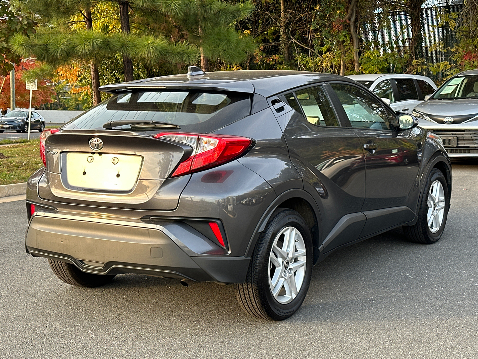 2021 Toyota C-HR LE 8