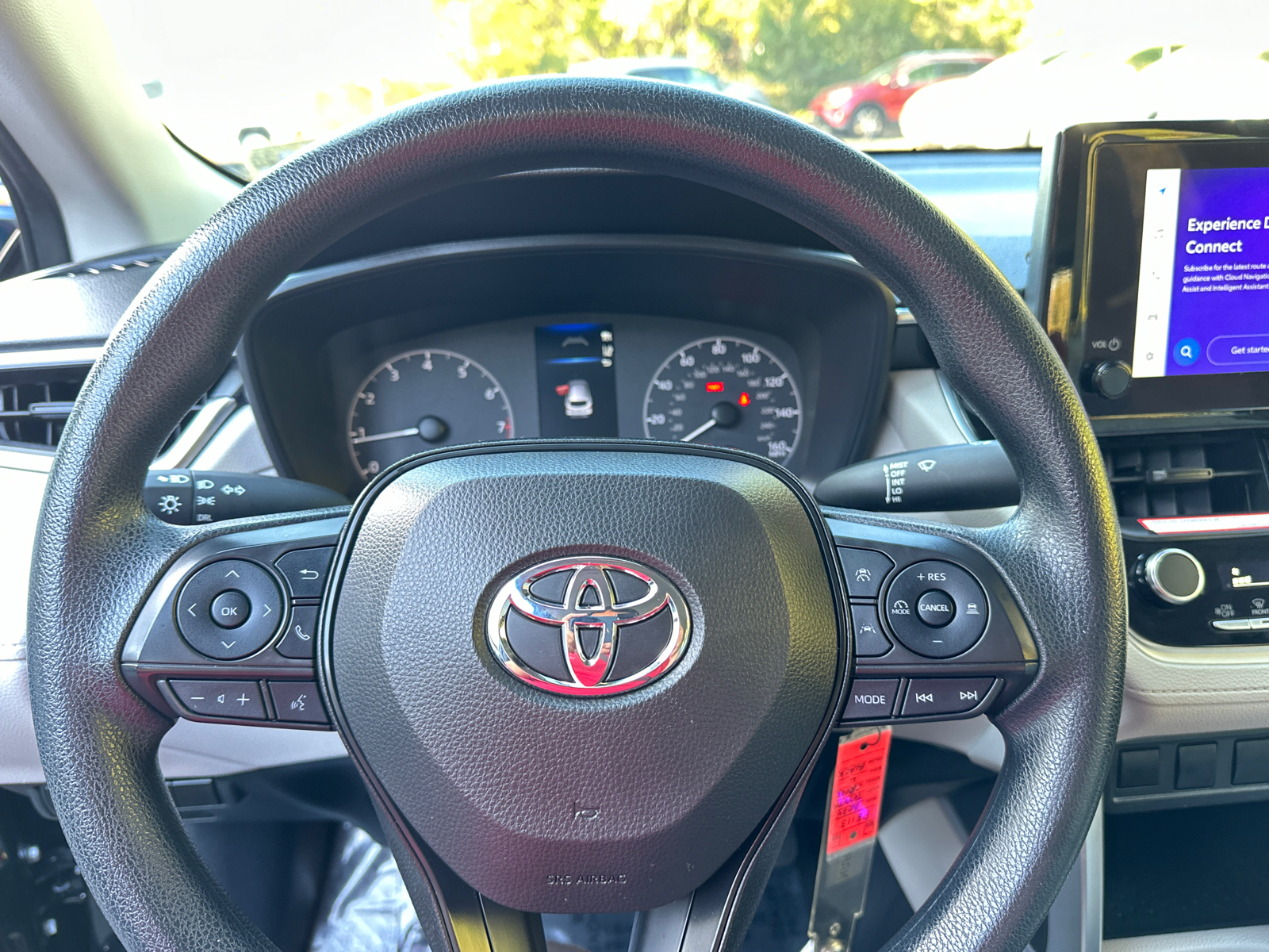 2024 Toyota Corolla Cross L 29