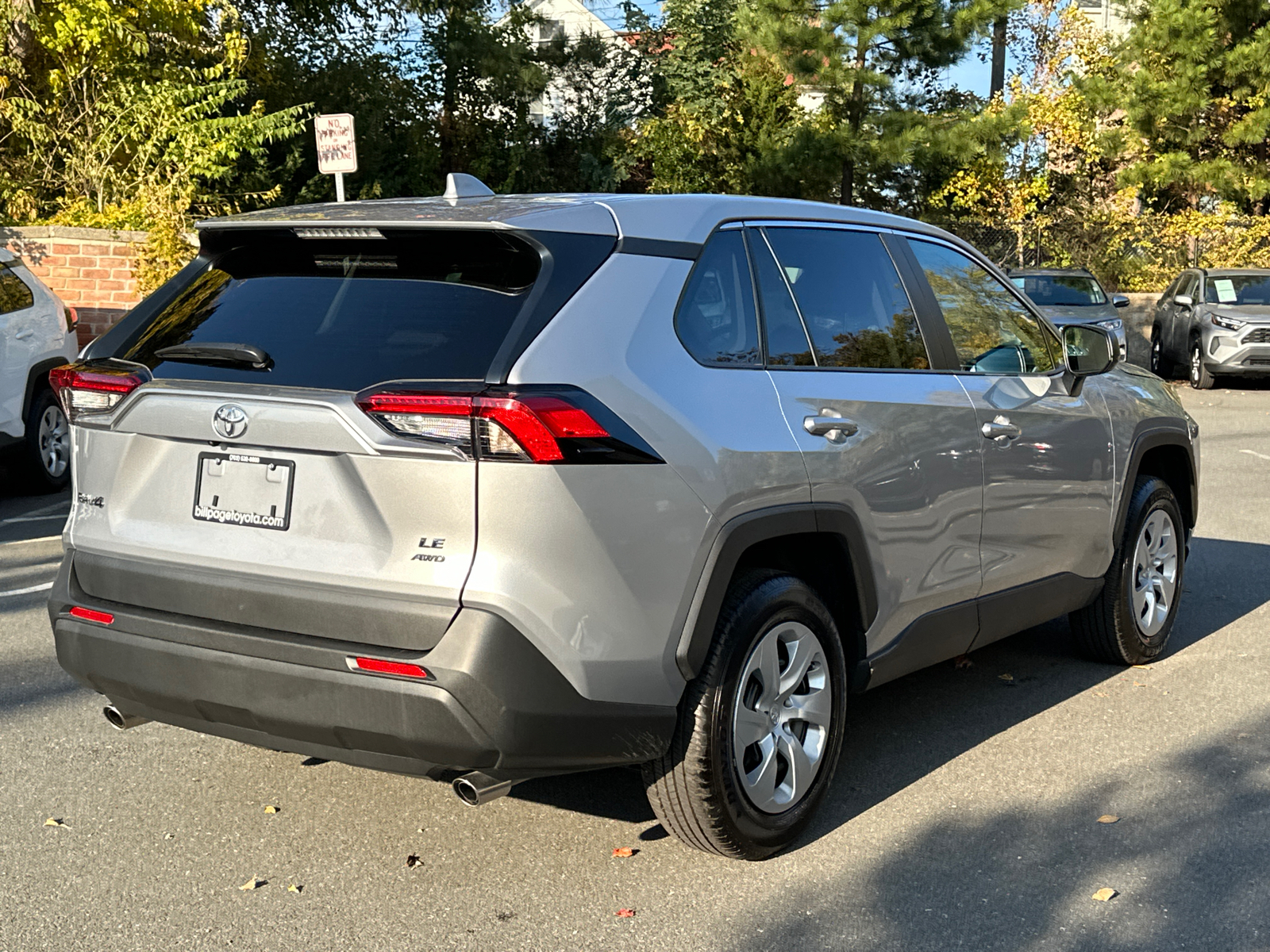 2024 Toyota RAV4 LE 6