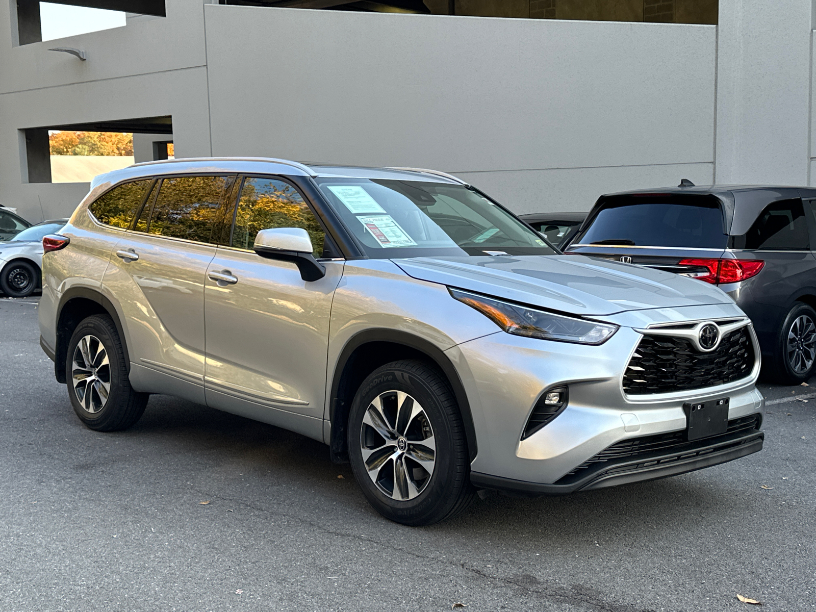 2022 Toyota Highlander XLE 34