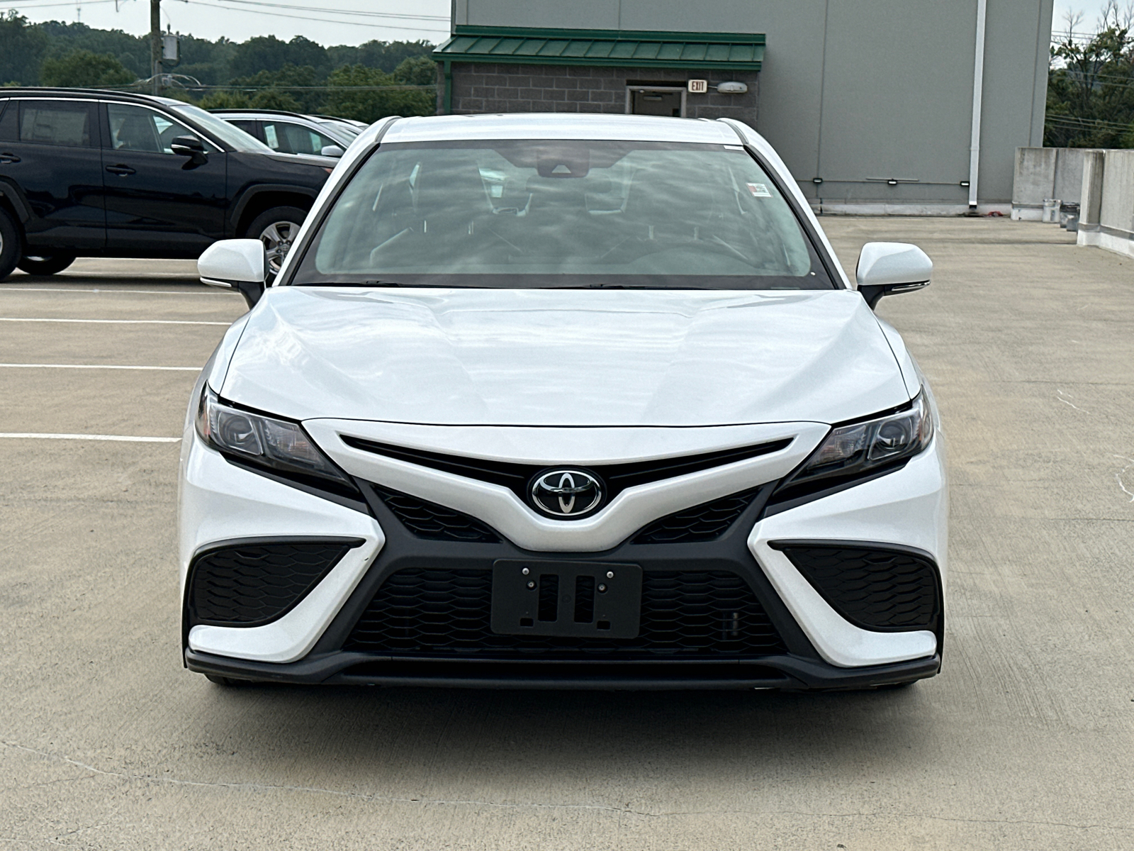 2024 Toyota Camry SE 2