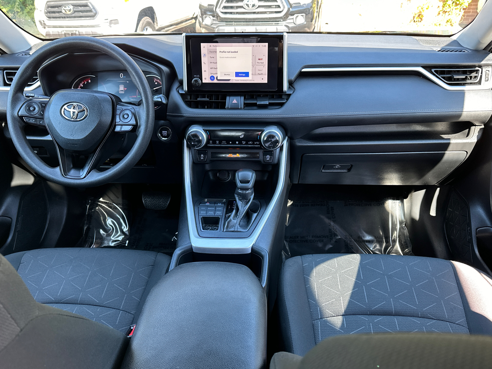 2023 Toyota RAV4 XLE 16