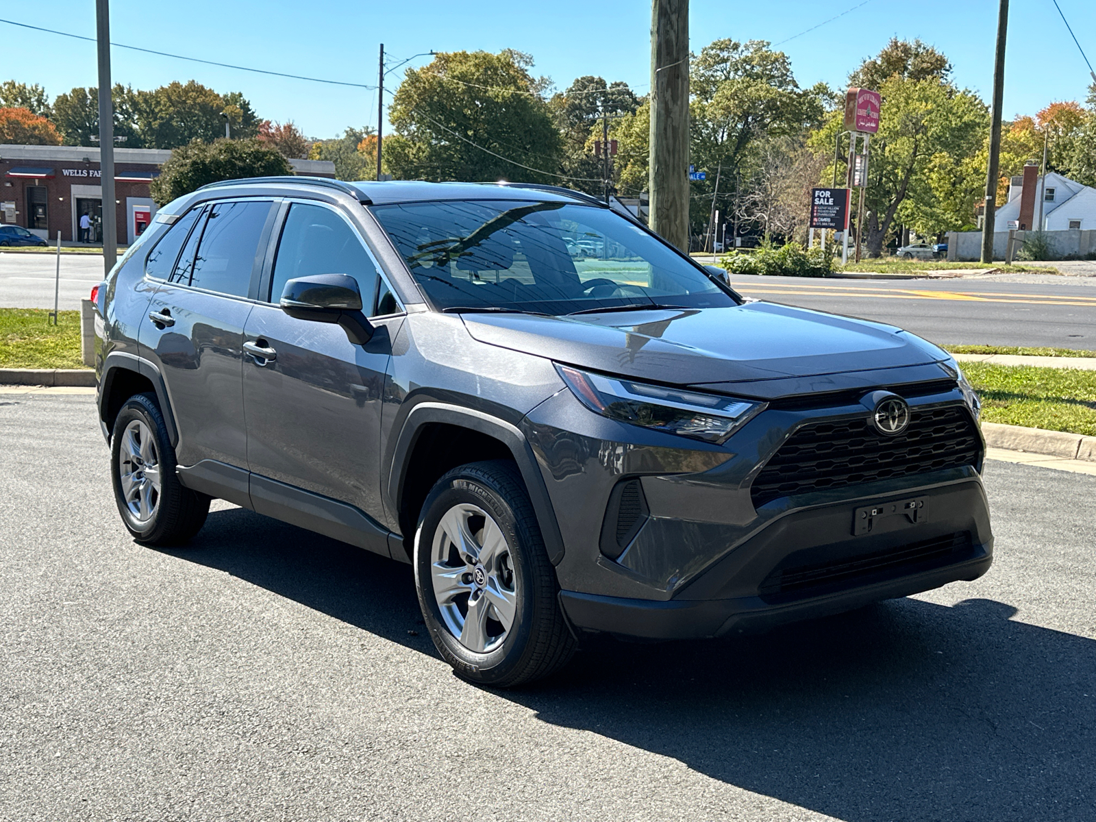 2023 Toyota RAV4 XLE 34