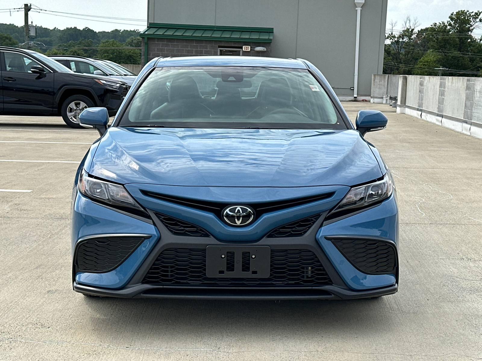 2024 Toyota Camry SE 2