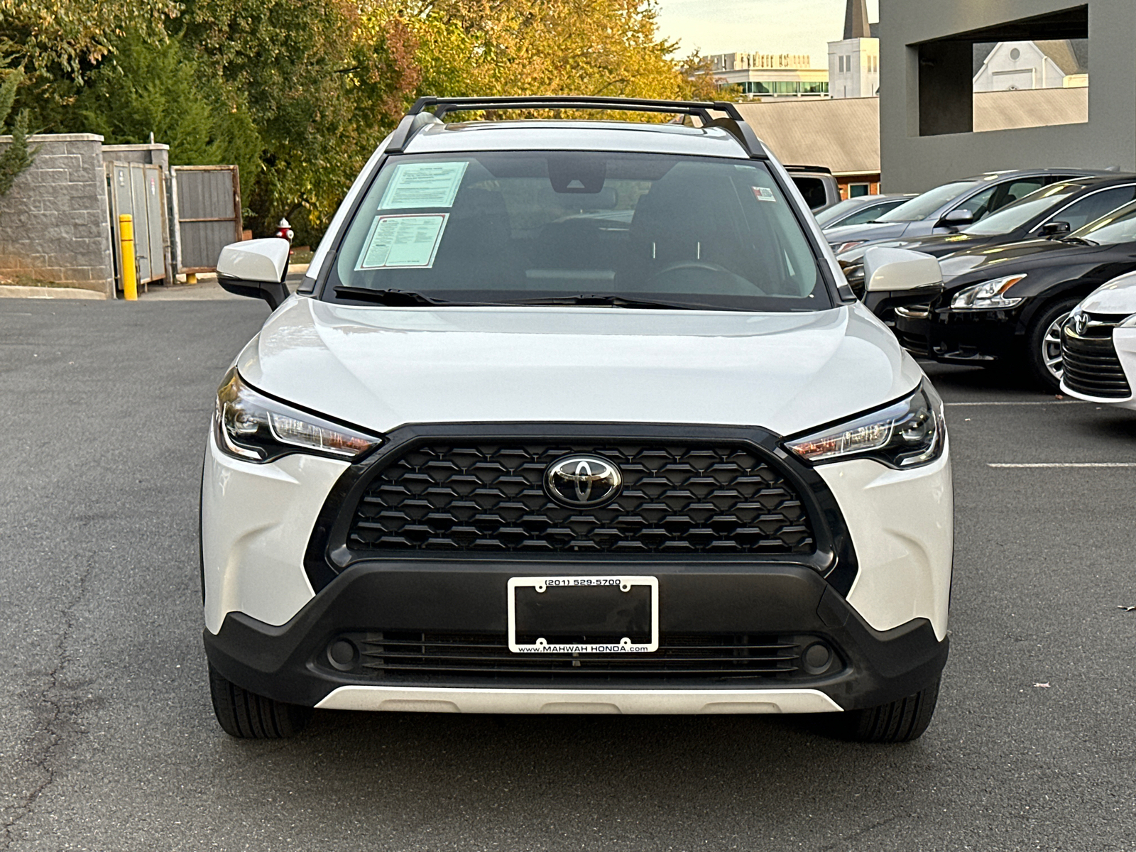 2022 Toyota Corolla Cross LE 2