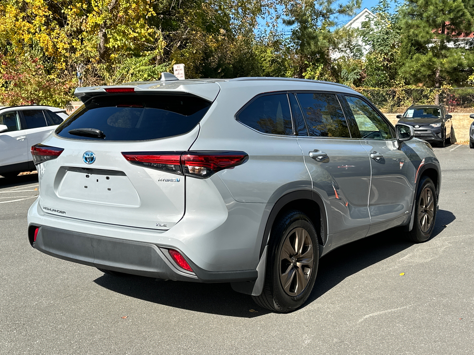 2022 Toyota Highlander Hybrid Bronze Edition 6