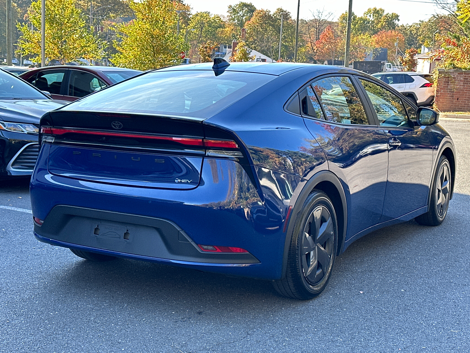 2023 Toyota Prius LE 6