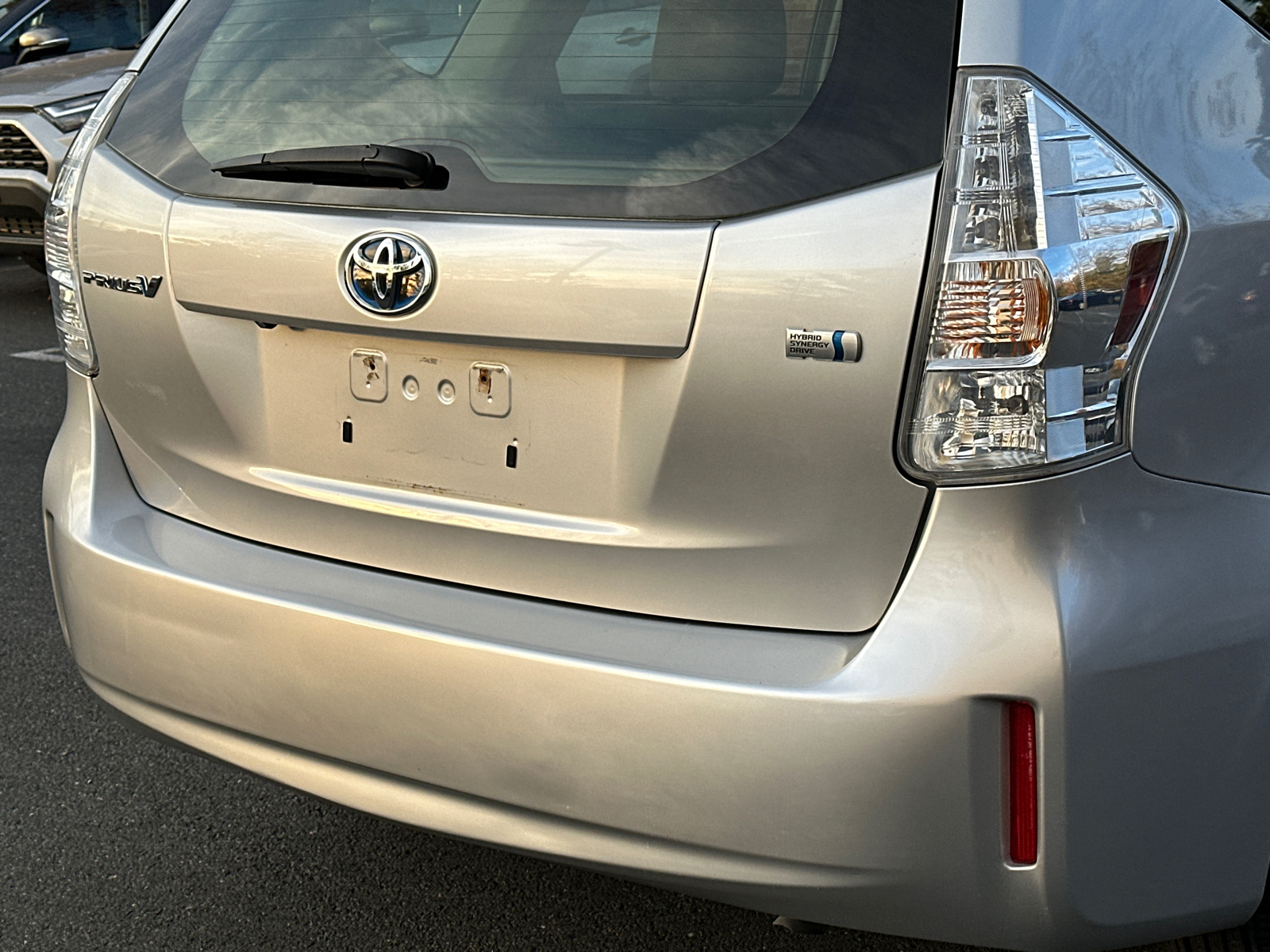 2012 Toyota Prius v Three 7