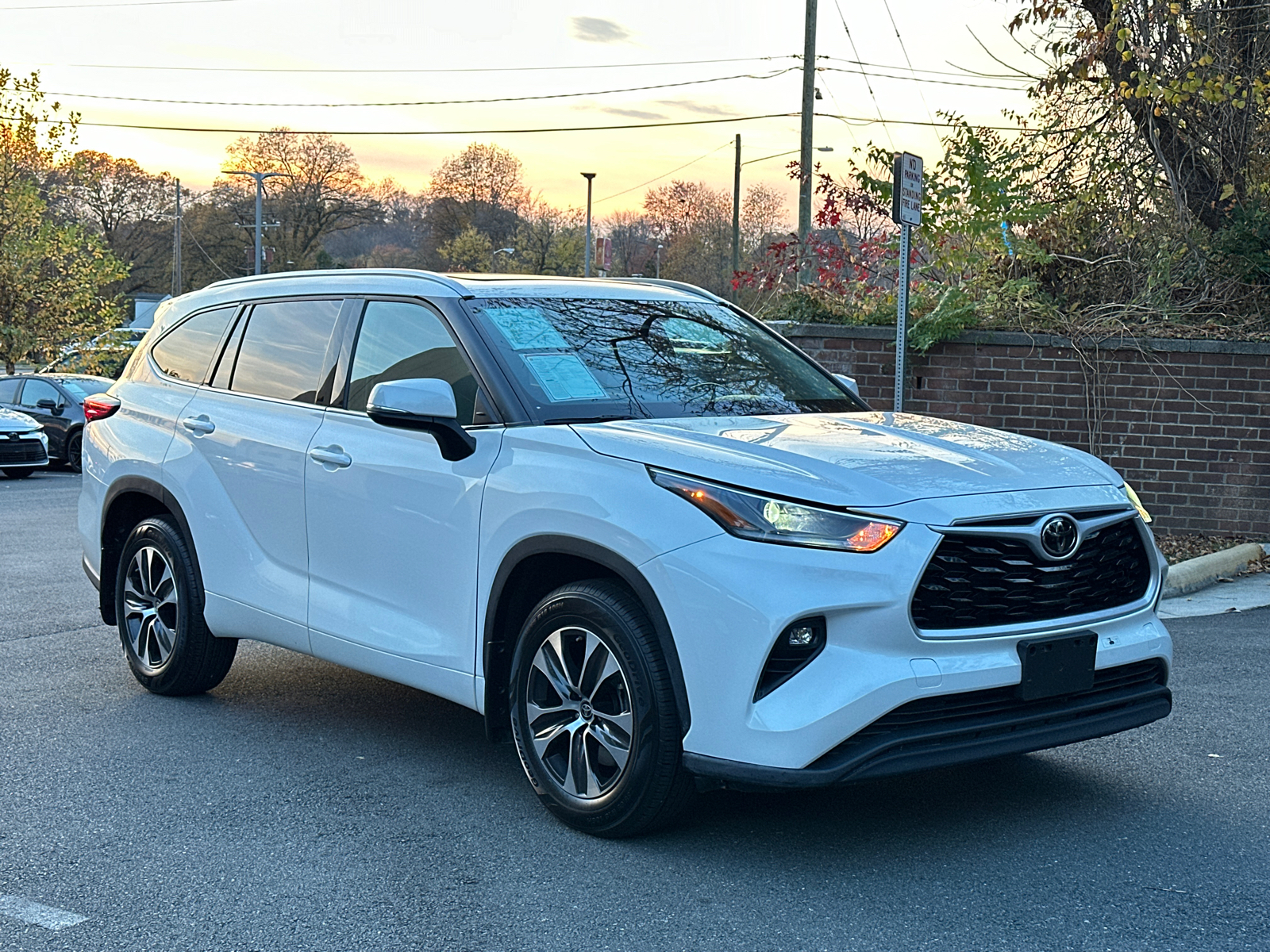 2021 Toyota Highlander XLE 38