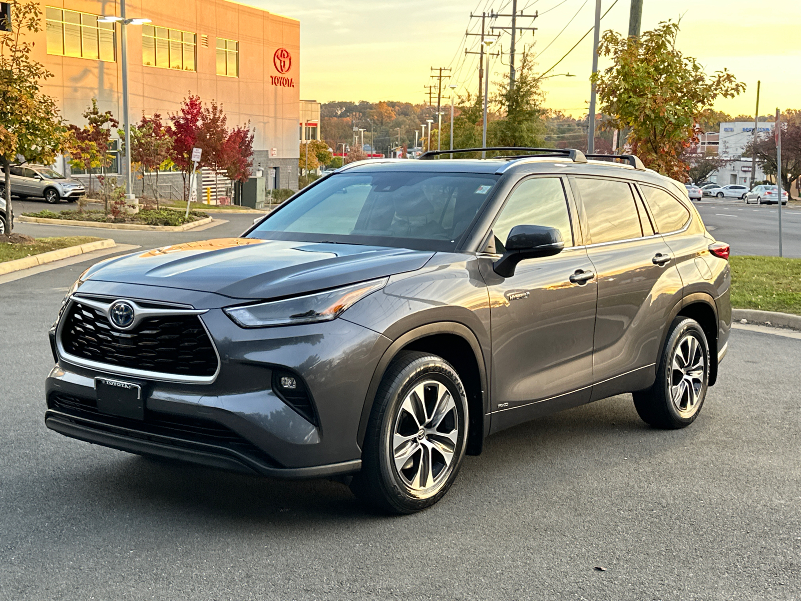 2021 Toyota Highlander Hybrid XLE 3