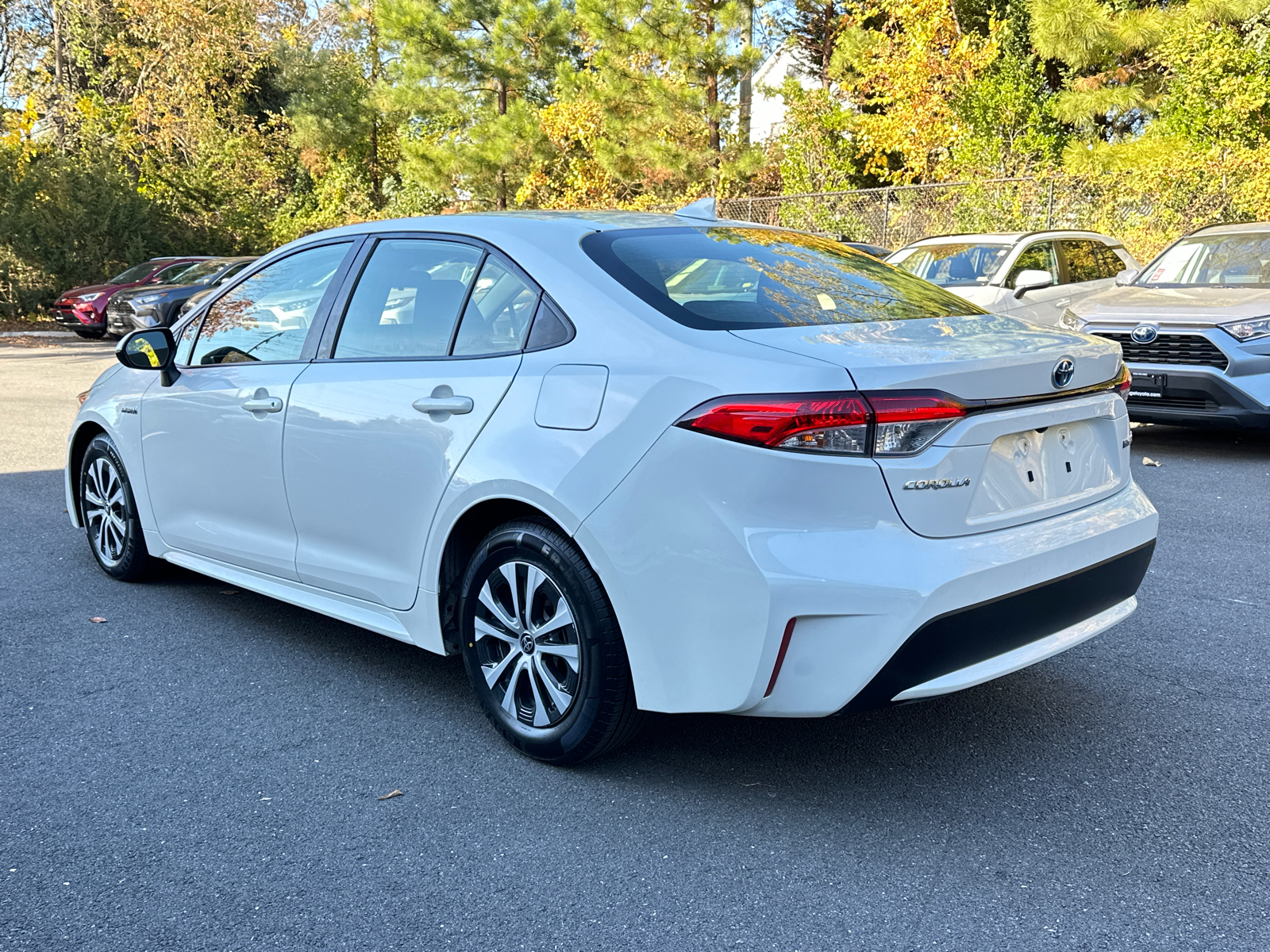 2020 Toyota Corolla Hybrid LE 6